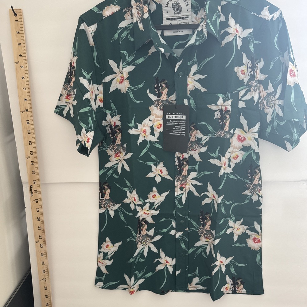 NEW Savage Tacticians Green Military Guns Hawaiian Shirt Men's Size Small